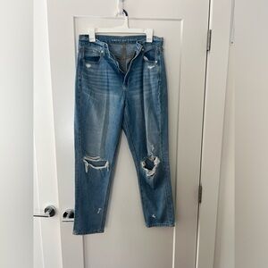 American Eagle Distressed Blue Jeans